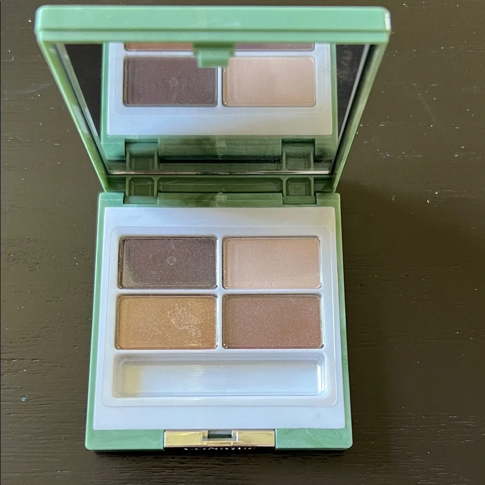 Clinique High Impact Eyeshadow Quad - Toast of the Town - Tested